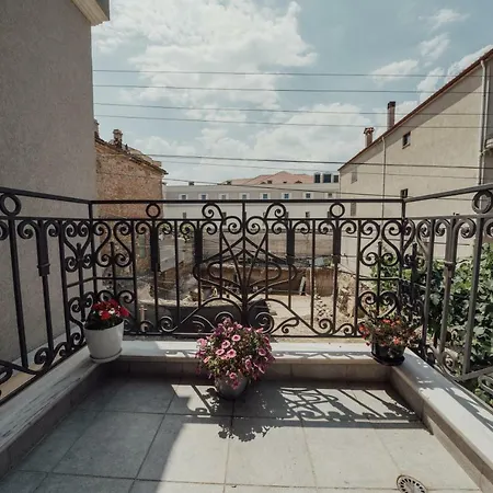 Bed & Breakfast Sara&esi Korce