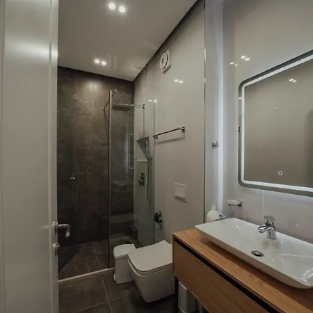 לינה וארוחת בוקר Sara & Esi